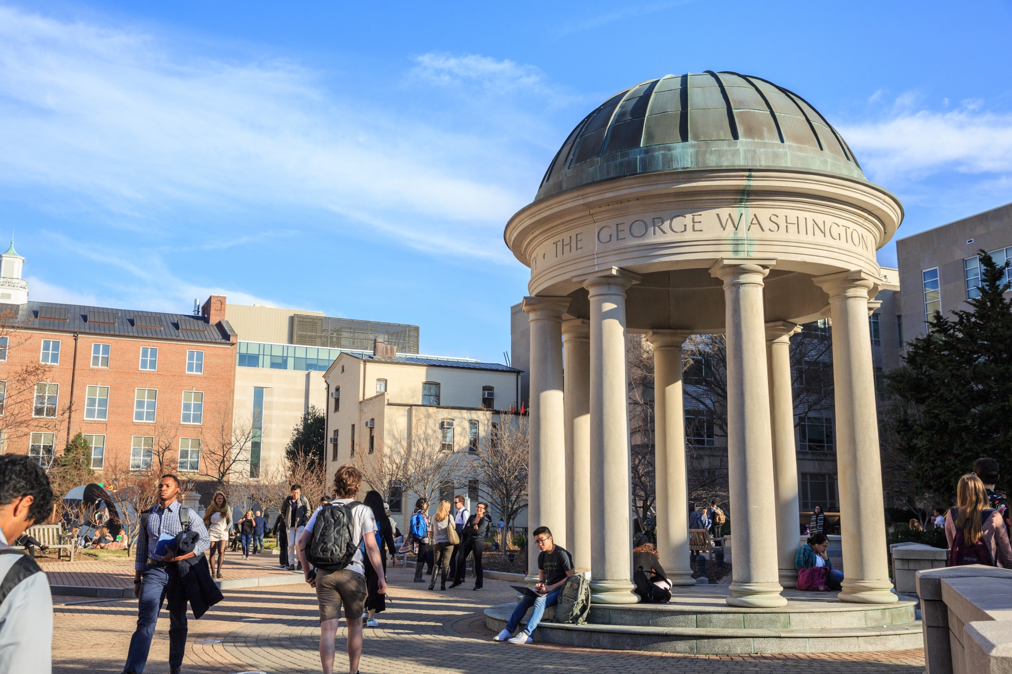 Kogan Plaza Tempietto